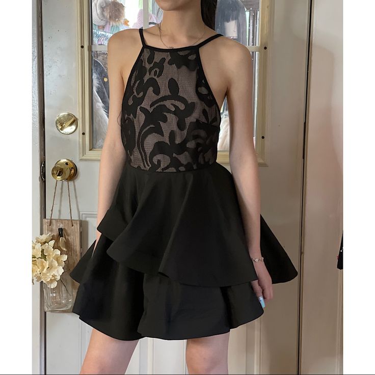 Ditsy Dress From Showpo Brand New, Never Worn Size Us Xs, Can Fit A Small Fine. Straps Are Adjustable, And Has A Zipper In The Back. #Showpo #Pacsun #Brandymelville #Plt #Bratz Black Fit And Flare Mini Dress For Spring, Black Fit And Flare Flirty Dress, Flirty Fit And Flare Black Dresses, Flirty Black Fit And Flare Dress, Black Flirty Mini Dress For Casual Wear, Casual Mini Hem Party Dress, Casual Party Dress With Mini Hem, Flirty Black Fit And Flare Mini Dress, Flirty Black Mini Dress