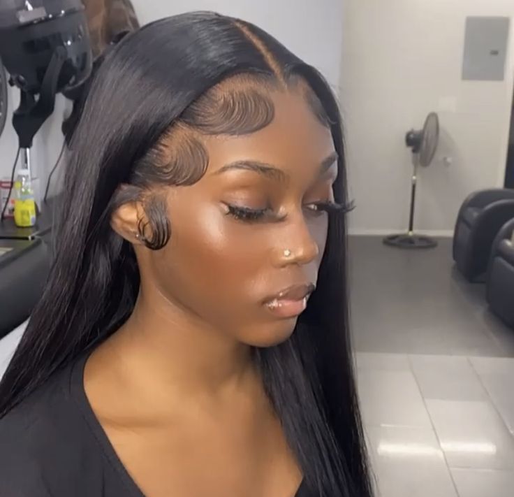 Middle Part Edges Wig, Edges On Frontal Wig, Edges On Wigs Middle Part, Lace Front With Edges, Frontal Edges Middle Part, Edges For Side Part Wig, Middle Part Wig Edges, Middle Part Wig With Edges, Wig Edges Ideas Middle Part