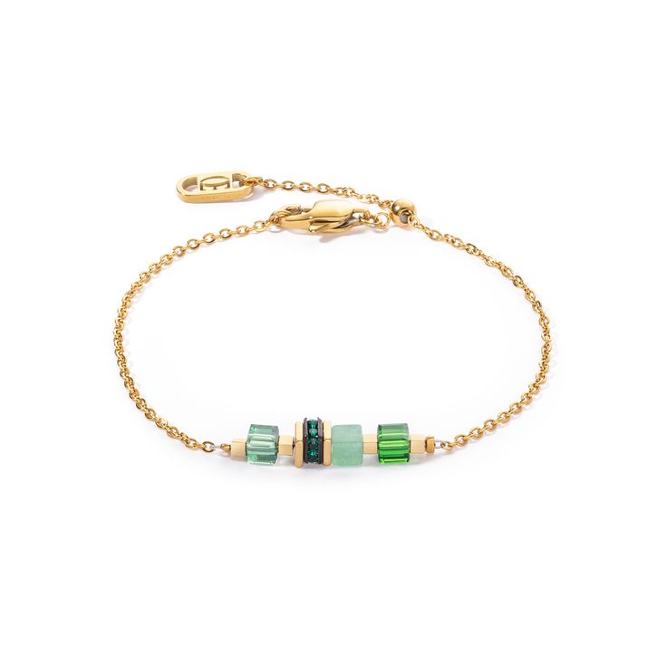 Enjoy the simple elegance of our Mini Cubes & Chain bracelet in gold-green - a sophisticated piece of jewellery that enchants with its delicate design and the unique charm of the materials. This piece of jewellery combines the timeless beauty of real stone cubes such as green aventurine with the dazzling brilliance of Swarovski crystals. The innovative sliding clasp ensures a customised fit and allows you to adjust the length of the bracelet to your liking, ensuring optimum wearing comfort. Lion Bracelet, Matching Bracelet, Real Stone, Delicate Design, Matching Bracelets, Simple Elegance, Green Aventurine, Unique Charms, Ring Bracelet