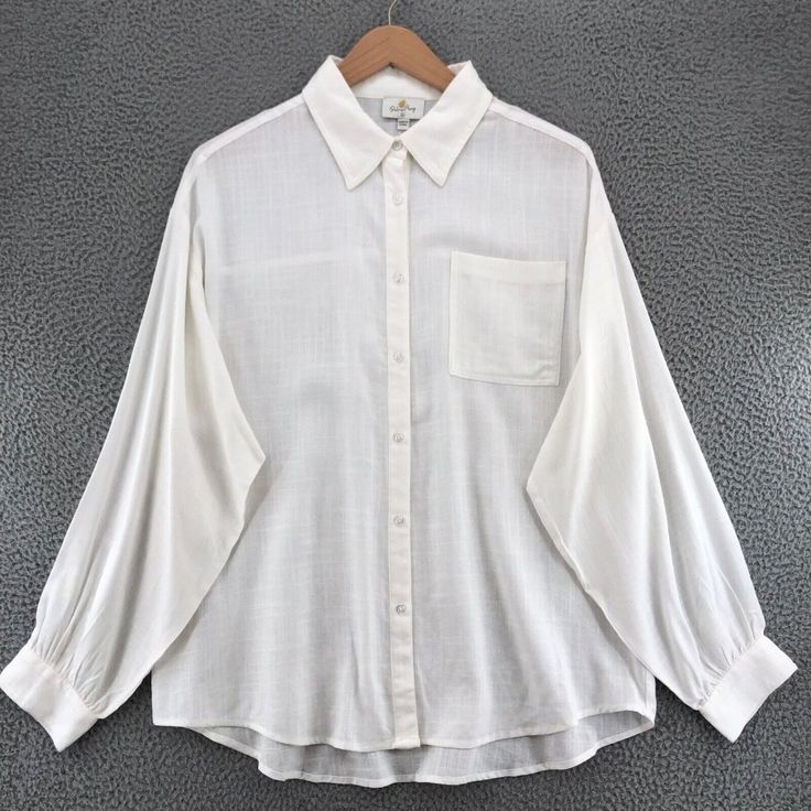 Palms Away Shirt Womens Large White Linen Blend Button Up Long Sleeve Collar Nwt Button Front Single Pocket Please See Photos For Measurements (In Inches). We Suggest Comparing Them To Something You Currently Own To Ensure A Perfect Fit. Please Feel Free To Message Us With Any Questions Not Answered In The Listing. Smoke-Free, Pet Friendly Super Fast Shipping: We Ship Out The Next Business Day! Combined Shipping Available. Features: Basic Fall(+2) Solid Size: Womens L Condition: New With Tags Classic Button-up Blouse With Back Button Closure, Classic Everyday Shirt With Buttons, Classic Everyday Tops With Button Closure, Classic Button-up Tops For Everyday, Elegant Button-up Tops For Everyday, Classic Button-up Tops With Button Closure, Elegant Everyday Button-up Tops, Classic Blouse With Button Closure For Daywear, Everyday Button-up Top With Buttoned Pockets