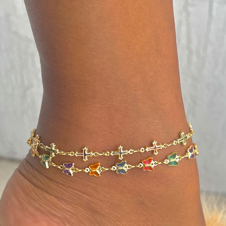 Step into the vibrant hues of summer with our alluring Multicolor Cross Link Anklet! Designed to add a dash of charm to your every step, this anklet is a must-have accessory for the sunny days ahead. Crafted with exquisite detail, this anklet features a delightful array of multicolored cross links that effortlessly blend together for a captivating look. Each link is carefully crafted to ensure durability and comfort, making it perfect for all-day wear. With a generous length of 10 inches, our an Anklet Gold, Heart Anklet, Ankle Jewelry, Ring Sale, Chain Design, Effortless Chic, Casual Attire, Toe Rings, Love Symbols