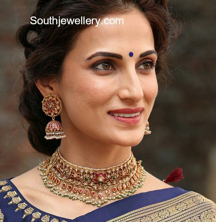 Bridal Jewelry Indian, Shilpa Reddy, Diamond Heart Pendant Necklace, Kundan Choker, Wedding Jewellery Collection, Jewellery Sketches, Indian Jewellery Design, Antique Gold Jewelry, Gold Jewelry Simple