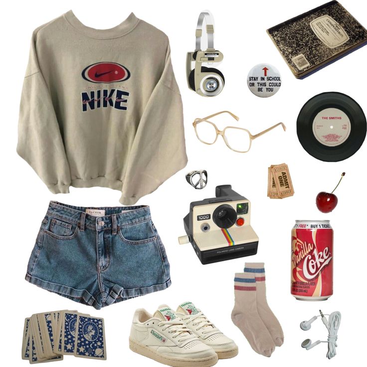 80s Outfits Women Aesthetic, 90s Camp Counselor Outfit, 80s Nike Outfit, Retro Reebok Sneakers Outfit, Outfits With Glasses Summer, Retro Socks Outfit, Vintage 80s Aesthetic Outfits Summer, 80s Outfit Inspo Summer, Summer Vintage Aesthetic Outfits