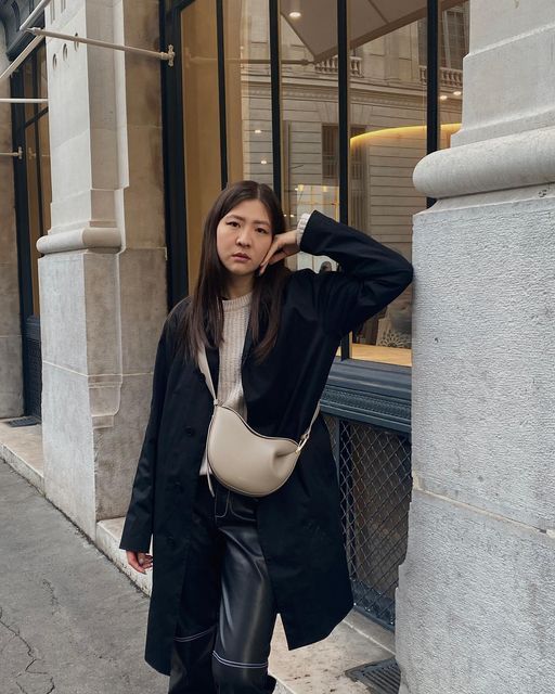 Polene Paris Bag Tonca, Polene Paris Bag Outfit, Songmont Luna Bag Outfit, Polene Outfit, Polene Bag Outfit, Hongkong Outfit Travel, White Bag Outfit, Polene Paris Bag, Hongkong Outfit