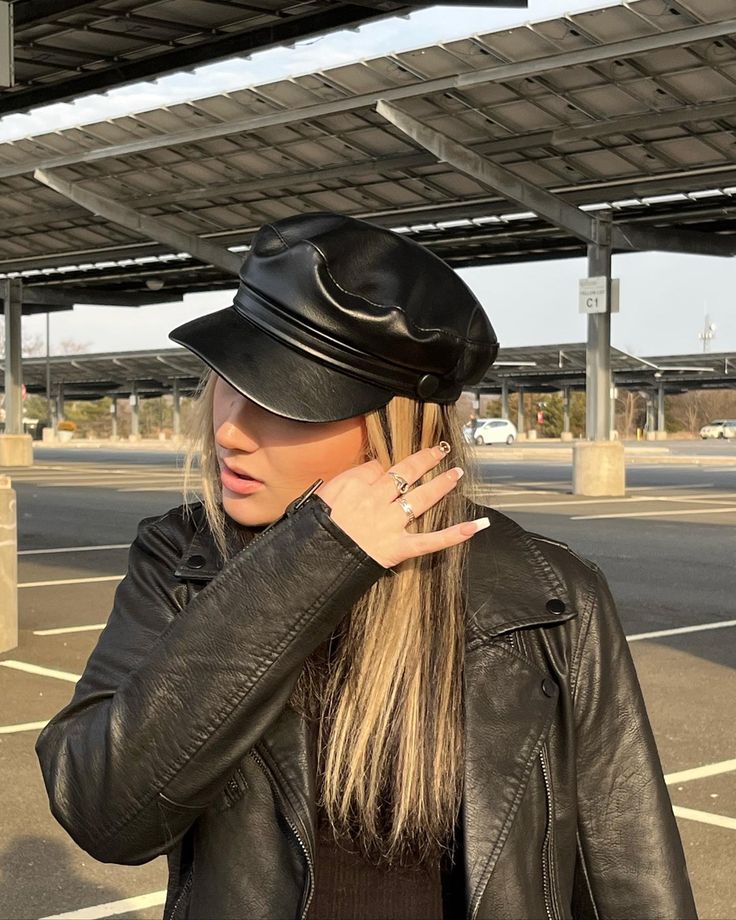 She Is Fierce, Fit Ideas, Riding Helmets, Dream Closet, Captain Hat, Leather Jacket, My Style, Hats, Leather