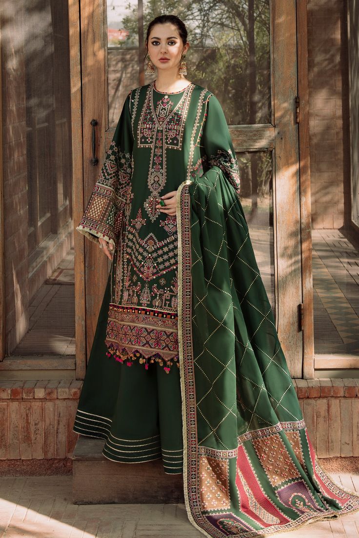 Pakistani Embroidered Lawn Suit in Kameez Trouser Style Pakistani Velvet Suits, Raw Silk Dress, Pakistani Suit, Salwar Kamiz, Pakistani Suits, Suit Fabric, Embroidery Suits, Pakistani Outfits, Punjabi Suits