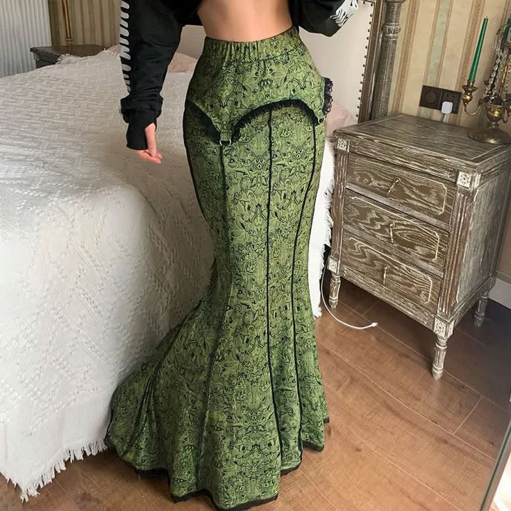 Medieval Gothic Green Maxi Skirt - Vedlit Fairy Punk, Green Maxi Skirt, Steampunk Skirt, Street Y2k, Allover Pattern, Grunge Fairy, Green Maxi, Floral Maxi Skirt, Printed Maxi Skirts