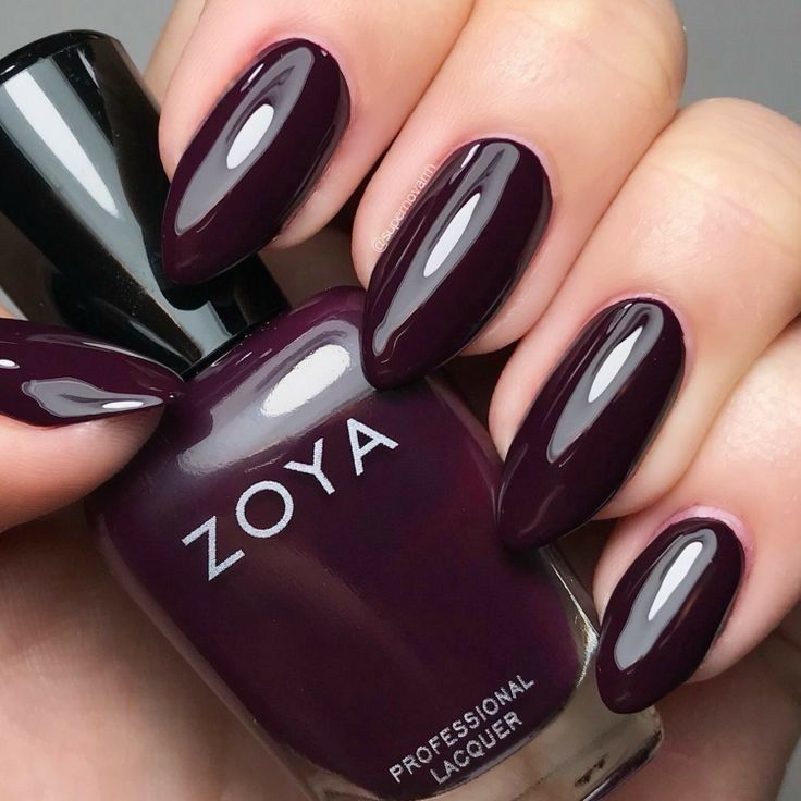 Dark Color Nails, Burgundy Nail Polish, Love Nail Art, Dark Purple Nails, Plum Nails, Unghie Sfumate, Wine Nails, Pretty Nail Colors, Zoya Nail