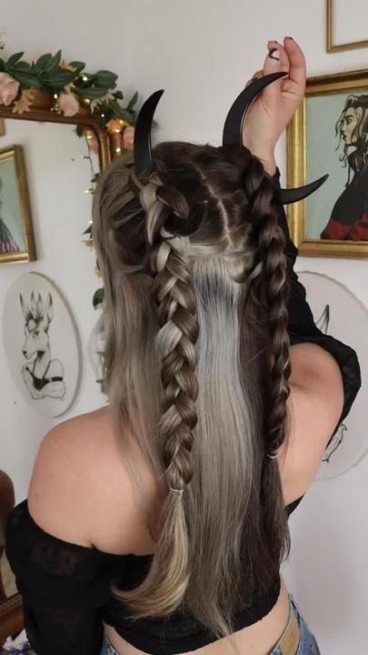 Witch Hair, Viking Hair, Peinados Recogidos, Fantasy Hair, Work Hairstyles, Hair Today, Hair Dos, Pretty Hairstyles, Hair Goals