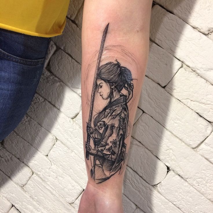 Female Samurai Tattoo, Ninja Tattoo, Aesthetic Tattoo Ideas, Geisha Tattoo Design, Samurai Girl, Samurai Tattoo Design, Geisha Tattoo, Samurai Tattoo, Aesthetic Tattoo