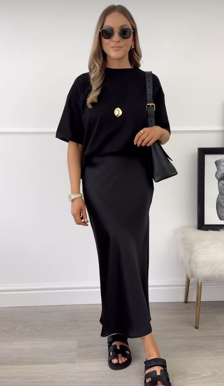 Work Dress Midi, Work Outfits Women Black Skirt, Midi Skirt Night Out Outfit, Satin Skirt Outfits Summer, Summer Work Outfits Skirt, Casual Black Satin Skirt Outfit, Casual Work Outfits Skirt, Long Satin Skirt Outfit Casual, Summer Work Outfits Black