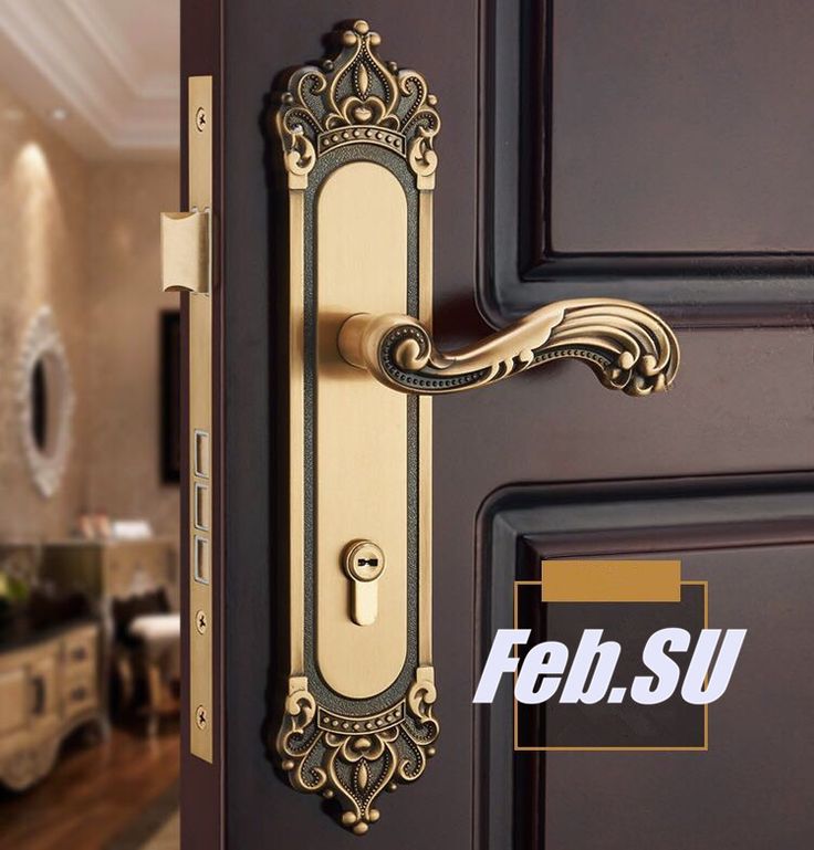 an image of a door handle with the word feb su on it in front of a living room