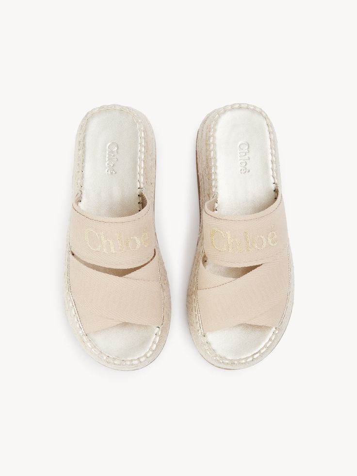 Chloé Mila Slide | Chloé US Chloe Logo, Goddess Energy, Wood Heel, Slide On, Oak Wood, Summer Looks, Everyday Fashion, Cork, Shoes Flats