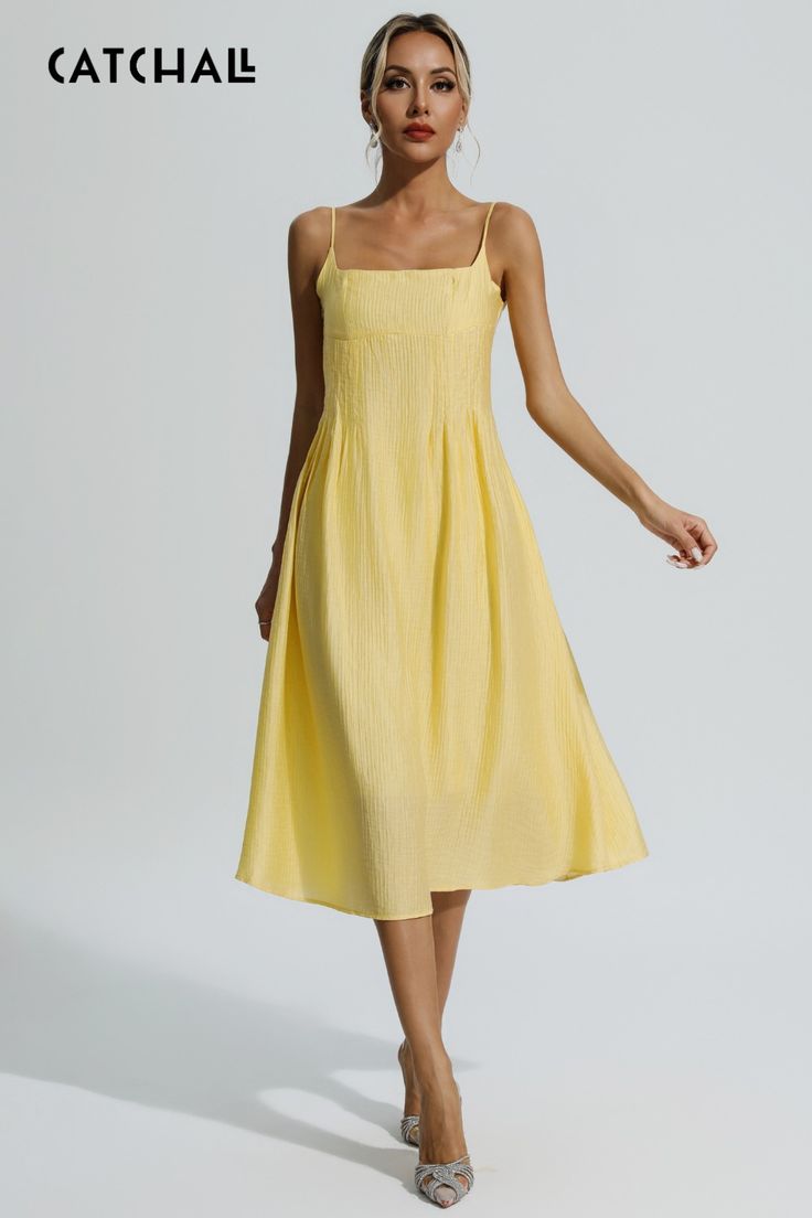 Spend a cozy weekend at the beach in our Helena Yellow Vacation Slip Maxi Dress! Rayon and textured jacquard fabric compose this maxi dress. The hollow tie at the back and the high waist design outline the figure curve to the extreme. You can wear it to a beach vacation or to an important dinner. Pair with a pair of sandals for a casual look. --Dress Length: Approx 120cm --Materials: Polyester --Model is 5 ft 74 and wears size S Design Outline, Cozy Weekend, Glitter Wedding Dress, Slip Maxi Dress, Dress Rayon, Bandage Midi Dress, The Hollow, Floral Shirt Dress, Puff Sleeve Dresses