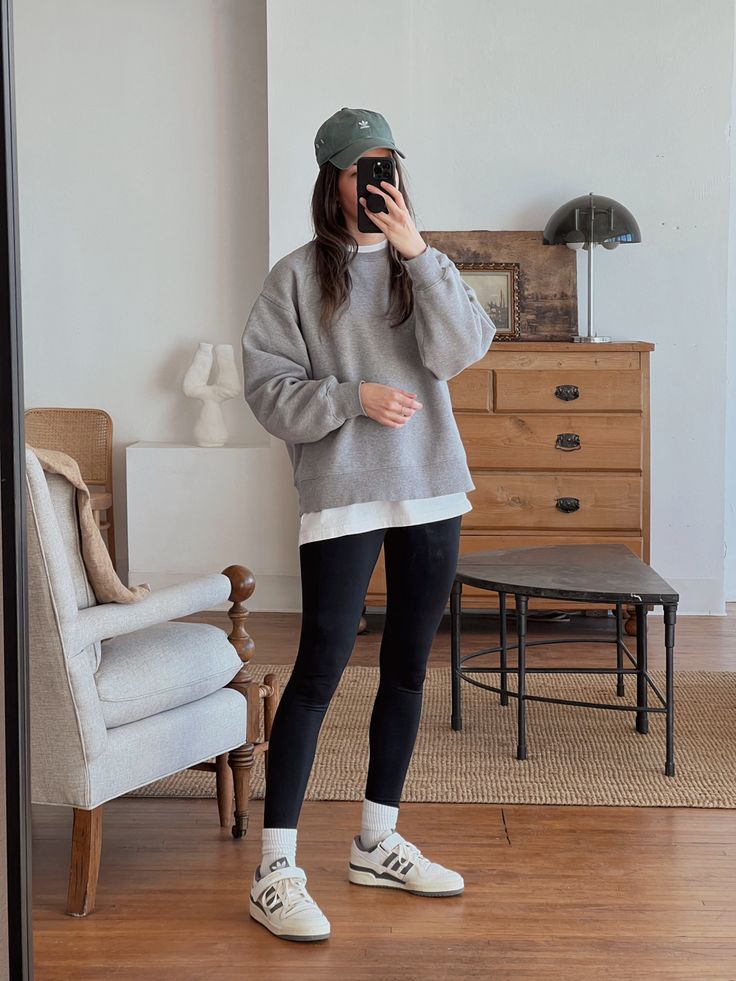 Mode Style Anglais, Leggins Outfit, Outfit Advice, Comfy Spring Outfits, Outfits Leggins, Leggings Outfit Winter, Leggings Outfit Fall, Leggings Outfit Casual, Look Legging