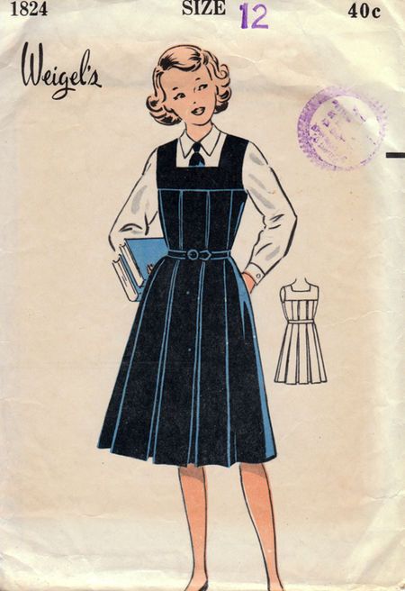 1950s College Fashion, 1940s School Uniform, 1950s School Uniform, 1950s School Fashion, 1950s Girls Fashion, Vintage School Uniform, 1950s School, 40s Mode, 1960s Fashion Women