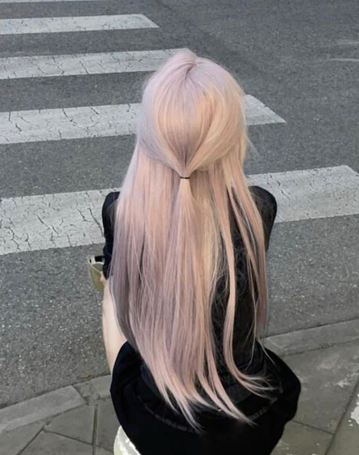 Light Pink Hair Aesthetic, Pale Pink Hair, Baby Pink Hair, Kaede Akamatsu, Light Pink Hair, Korean Hair Color, Gorgeous Hair Color, Coloring Ideas, Bright Blonde