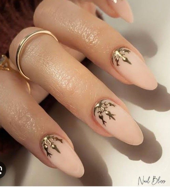 Nails Wallpaper Instagram Highlight, Nails Wallpaper Instagram, Merry Christmas Wallpaper Iphone, Snowflake Nail Ideas, Nails Aesthetic Wallpaper, Elegant Christmas Nails, Wallpaper Iphone 3d, Nail Ideas For Christmas, 3d Lockscreen