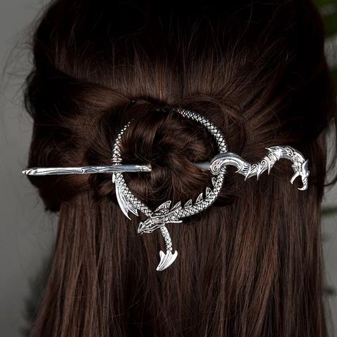 Ušný Piercing, Moon Hair Stick, Cloud Hair, Gothic Hair, Witch Hair, Medieval Hairstyles, Gothic Dragon, Moon Hair, Hair Brooch