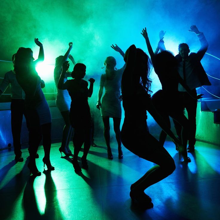 Dancing At The Club, Night Club Dance, Club Dancing, 90s Dance, Glow In Dark Party, Energy Harvesting, Dance Clubs, Heavy Breathing, Club Lighting