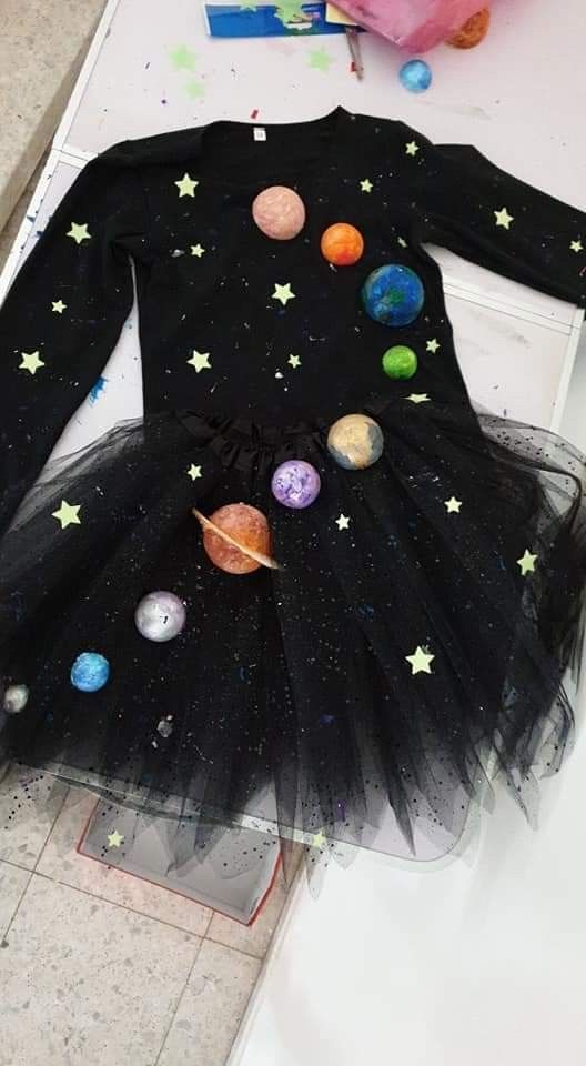 Space Themed Outfits, Space Costumes, Dress Up Day, Space Party, Up Costumes, Book Day, Easy Halloween Costumes, Baby Diy, Family Halloween