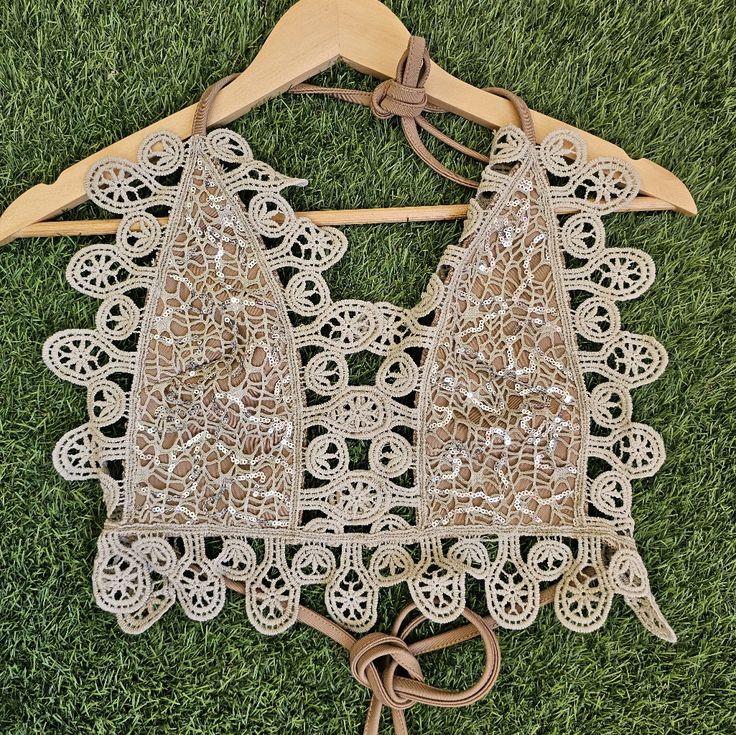 Super Cute Party Top Fit Small Xs Trendy Beige Party Top, Trendy Beige Tops For Party, Glamorous Summer Festive Crop Top, Summer Embellished Crop Top, Beige Halter Top For Summer Nights, Embellished Chic Halter Top For Summer, Chic Embellished Halter Top For Summer, Glamorous Gold Halter Top For Summer, Chic Crop Top For Beach Season Festivals