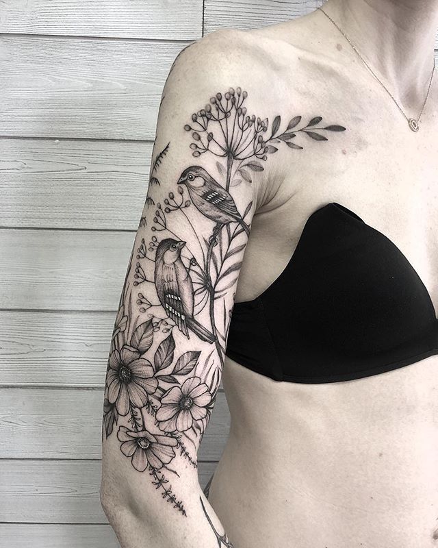 Nature Tattoo Sleeve Women, Tattoos Eagle, Natur Tattoo Arm, Bird Tattoos Arm, Floral Arm Tattoo, Mangas Tattoo, Bird Tattoos For Women, Nature Tattoo Sleeve, Unusual Tattoo