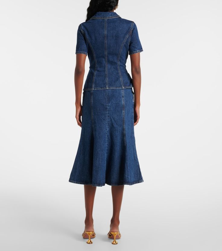 Denim Blue Cotton Dresses With Buttoned Pockets, Cotton Denim Midi Dress With Buttons, Fitted Button-up Midi Dress With Pockets, Denim Midi Dress With Pockets And Short Sleeves, Washed Blue Midi Denim Dress With Pockets, Medium Wash Cotton Dress With Buttoned Pockets, Indigo Denim Short Sleeve Dress With Pockets, Cotton Denim Dress With Pockets For Work, Cotton Midi Dress With Pockets