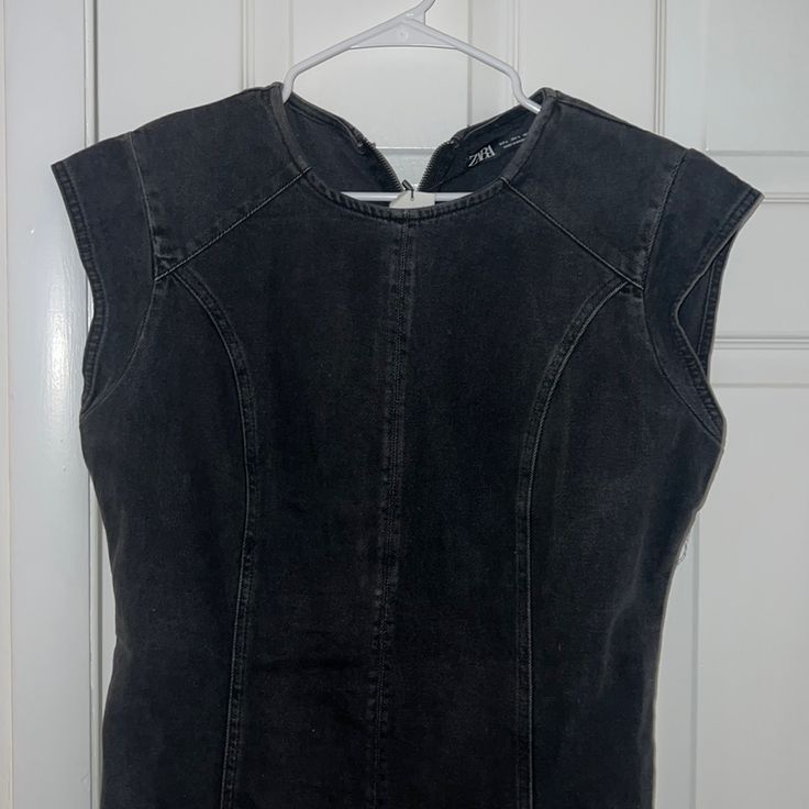 Nwt Zara Black Denim Mini Dress Size L Casual Black Denim Top For Spring, Casual Black Denim Top, Fitted Black Denim Mini Dress, Fitted Mini Black Denim Dress, Zara Fitted Dark Wash Denim Top, Black Sleeveless Denim Dress, Black Cotton Edgy Mini Dress, Sleeveless Black Denim Dress, Black Cotton Denim Dress For Spring