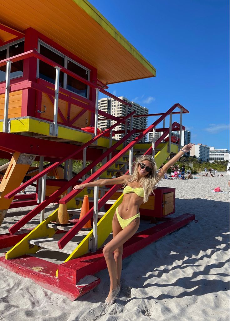 Miami Florida Pictures, Miami Photo Ideas, Miami Pictures Ideas, Best Places To Take Photos In Florida, Miami Asthetic Picture, Florida Ig Pics, Miami Places To Take Pictures, Miami Beach Instagram Pictures, Miami Beach Aesthetic