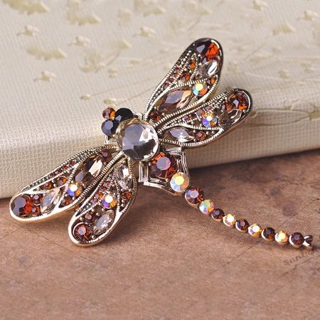 Dragon on ail express from the DAIMI Jewelry Homemade, Dragonfly Brooch, Queen Jewelry, Green Dragonfly, Hijab Pins, Woman's Fashion, Sparkle Jewelry, 2017 Fashion Trends, Pretty Jewelry