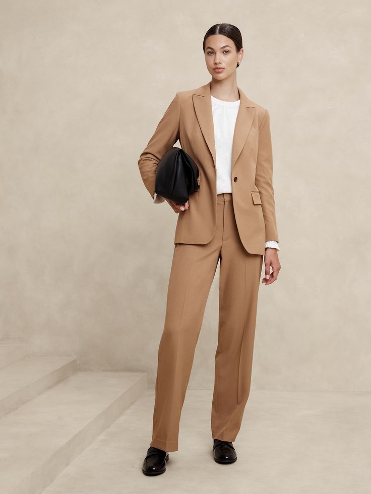 Sculpted Suit Blazer | Banana Republic Factory Modern Workwear, Workwear Style, Mens Fashion Fall, Peak Lapel, Workwear Fashion, Men Style Tips, Banana Republic Factory, Work Wear Women, Mens Winter Fashion