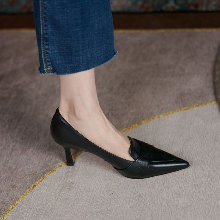 Black Kitten Heels, Pointed Pumps, Knit Boots, Black Kitten, Kitten Heel Pumps, Elegant Shoes, Genuine Leather Shoes, Spring Women, Shoes Heels Pumps