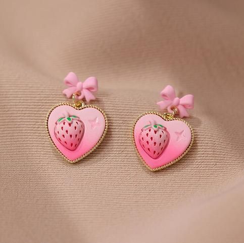 Harajuku Jewelry, Strawberry Boutique, Strawberry Love, 2024 Clothes, Strawberry Heart, Strawberry Girl, Strawberry Hearts, Ear Accessories, Love Earrings