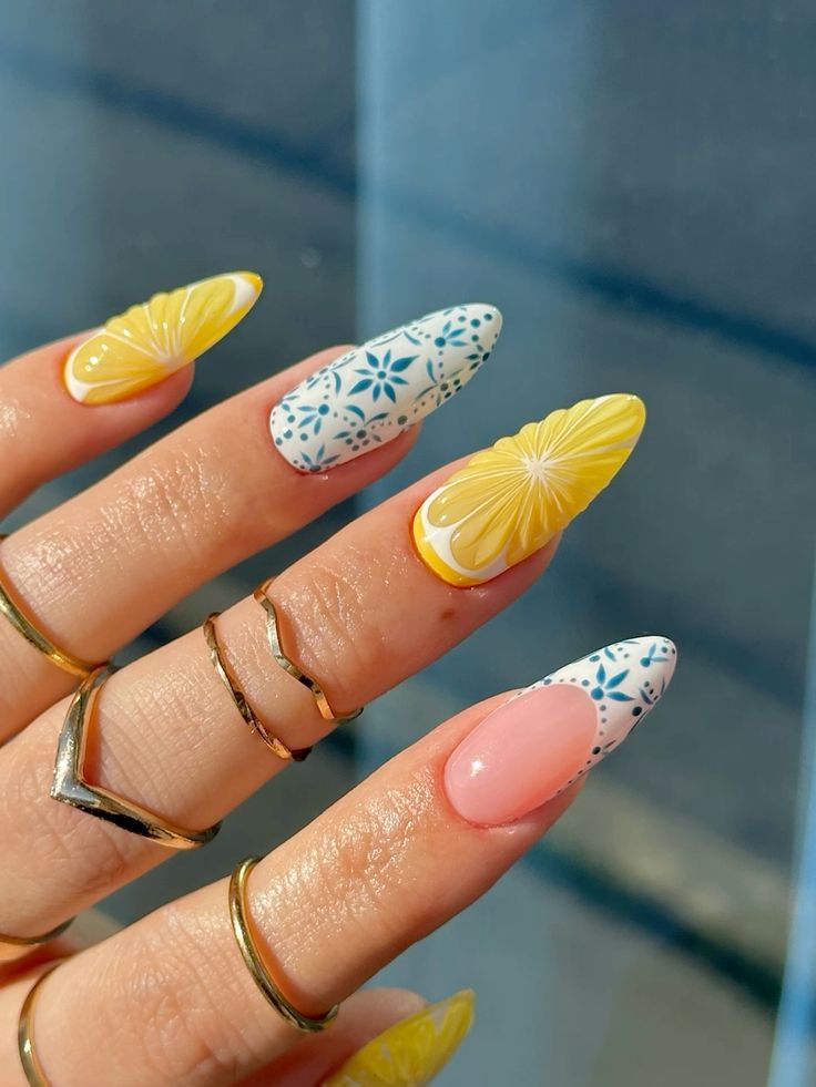 Lemon Nail Art Summer, Summer Ideas For Nails, Lemon On Nails, Lemon Gel Nails, Lemon Themed Nails, Orange And Lemon Nails, Almafi Coast Nails, Lemon Inspired Nails, Summer Lemon Nails