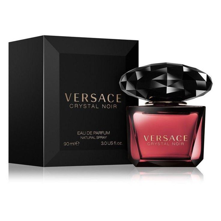 Versace Crystal Noir Eau de Toilette Pour Femme est un parfum Oriental Floral pour femme. Crystal Noir Versace pour femme a été lancé en 2004. Les notes de tête sont Gingembre, Cardamome et Poivre; les notes de coeur sont Fleur d'oranger, Pivoine, Gardénia et Noix de Coco; les notes de fond sont Bois de santal, Musc et Ambre. Versace Perfumes, Violet Highlights, Versace Crystal Noir, Crystal Noir, Polish Clothing, Perfume Carolina Herrera, Versace Perfume, Versace Bright Crystal, Black Fig