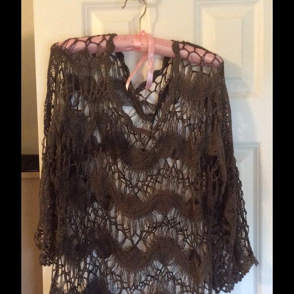 CUTE CROCHET TOP/TUNIC NWT This is brand new, removed tags but has never been used. Dolce Cabo Tops Tunics Bohemian Long Sleeve Knit Top For Vacation, Bohemian Long Sleeve Knit Top For Beach, Brown Bohemian Knit Tops, Bohemian Brown Knit Tops, Casual Crochet Lace Top For Beach, Bohemian Knit Top For Beach In Fall, Fitted Open Knit Top As Beach Cover-up, Beach Crochet Top For Fall, Bohemian Crochet Top With Open Knit Stretch