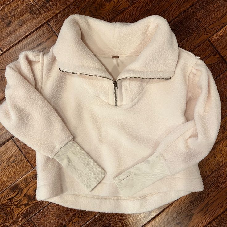 Brand New Condition. So Comfy And Cozy. 1/4 Zip With Adjustable Collar. Comfy Cozy Fleece-lined Sweatshirt, Cozy Cream Fleece Sweatshirt, Cozy Cream Fleece Tops, Comfy Cozy Fit Sweatshirt With Fleece Lining, Cozy Cream Sweatshirt With Soft Texture, Cozy Cream Fleece Sweater, Cozy Fleece Tops, Cozy Half-zip Sweatshirt For Loungewear, Cozy Fleece-lined Tops