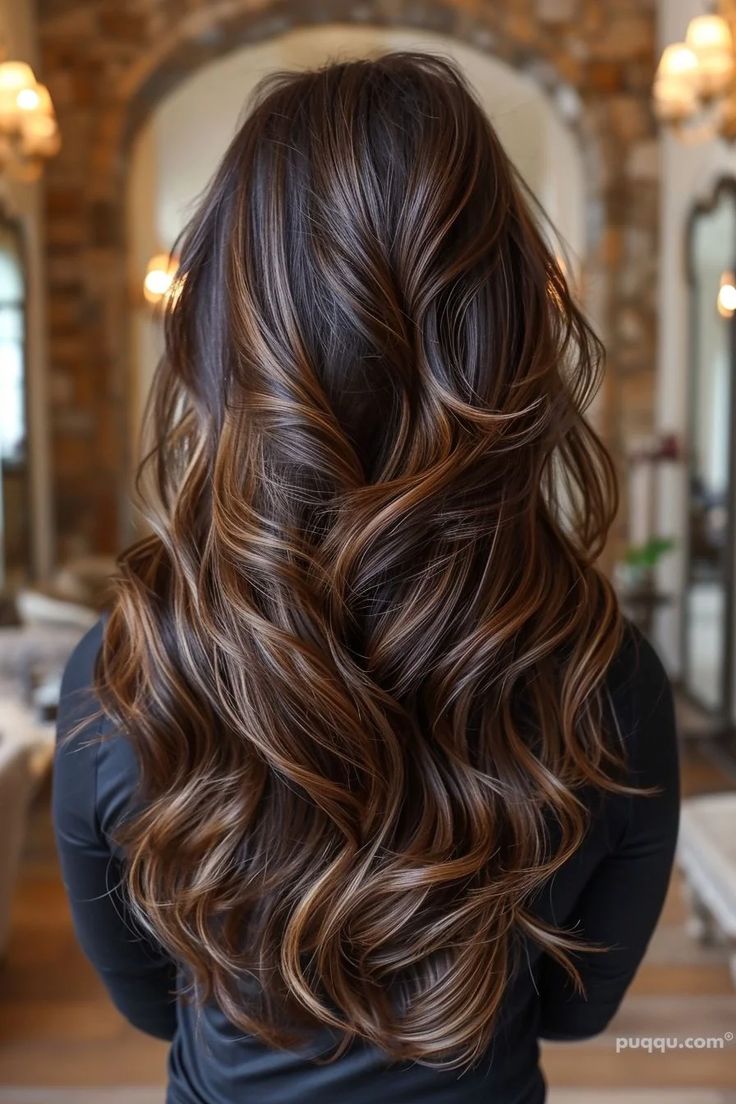 Stunning Brown Hair Balayage Ideas for a Chic Transformation - Puqqu Brown Hair Balayage Ideas, Hair Balayage Ideas, Balayage Ideas, Brown Hair Inspo, Brunette Hair With Highlights, Hot Hair Colors, Gorgeous Hair Color, Long Hair Color, Brown Hair Balayage