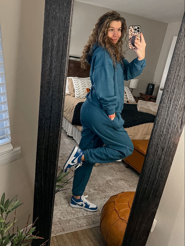 Marina Blue Jordan 1 Outfit, Jordan 1 Low Blue Outfit, Jordan 1 Lows Outfit Women, Jordan 1 Low Women Outfit, Rest Day Outfit, Air Jordan 1 Low Outfit Women, Blue Jordans Outfit, Air Jordan 1 Low Outfit, Gymshark Rest Day