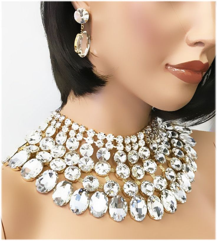 Bridal jewelry set, Ballroom jewelry set, Evening jewelry set, wedding jewelry, bib necklace earrings, Chunky crystal bib necklace statement, Gold crystal jewelry set, evening jewelry set, prom jewelry Dazzle on your special day with our handcrafted Bridal Crystal Bib Necklace and Statement Earrings Set. Each piece is meticulously designed to add a touch of luxury and sophistication to your wedding ensemble. Our jewelry set features high-quality crystals arranged in a chunky, opulent bib design Ballroom Jewelry, Shoulder Jewelry, Jewelry Chunky, Evening Jewelry, Bridal Necklace Set, Bridal Jewelry Set, Nickel Free Jewelry, Crystal Jewelry Sets, Prom Jewelry