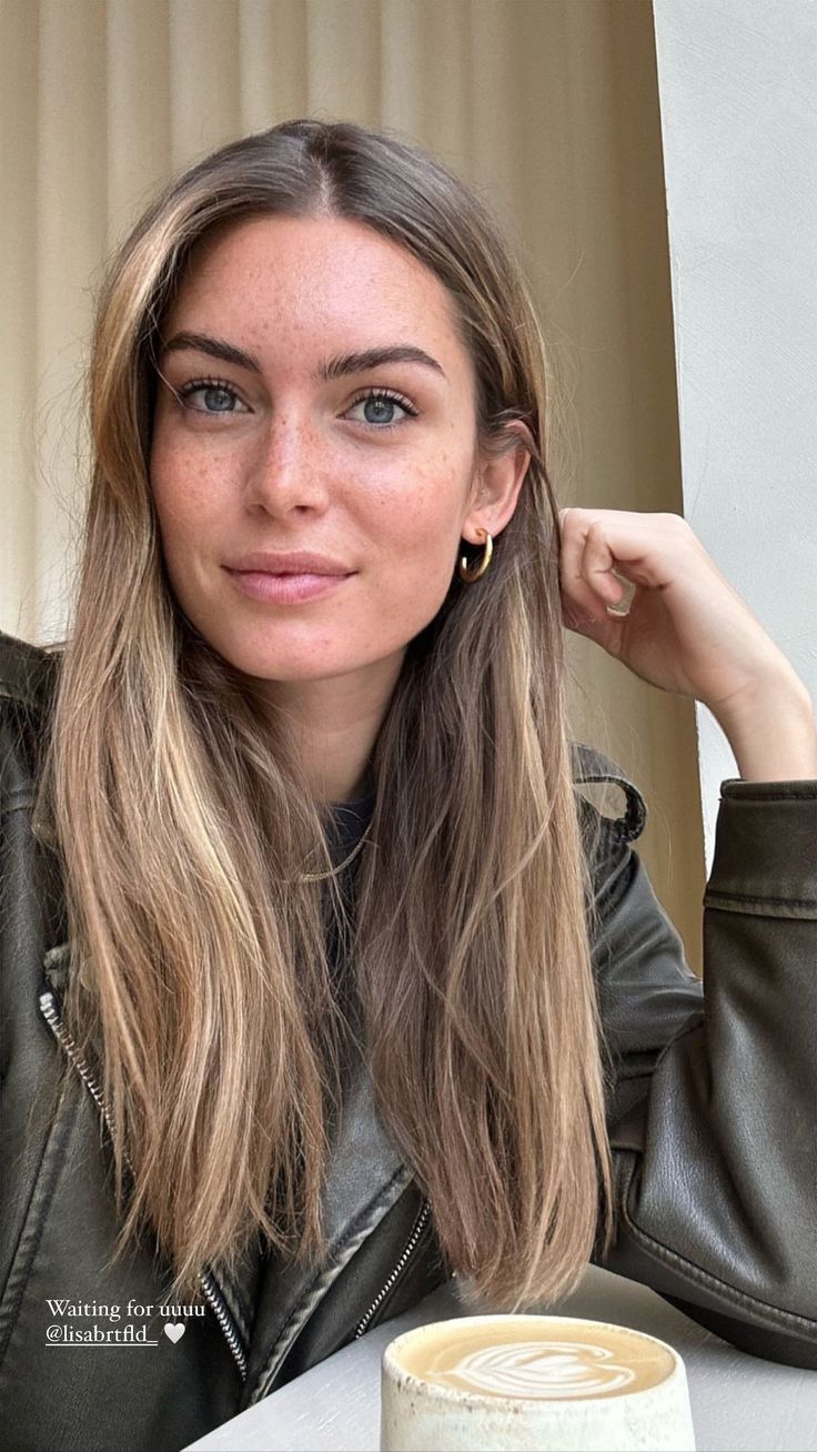 Good Hair For Pale Skin, Blonde Hair Color With Green Eyes, Green Eye Fair Skin Hair Color, Olive Skin Blonde Hair Brown Eyes Highlights, Ashy Toned Hair, Dark Blond Balayage Hair, Hair For Blue Eyes And Pale Skin, Marion Pascale Hair, Hair For Olive Skin And Brown Eyes