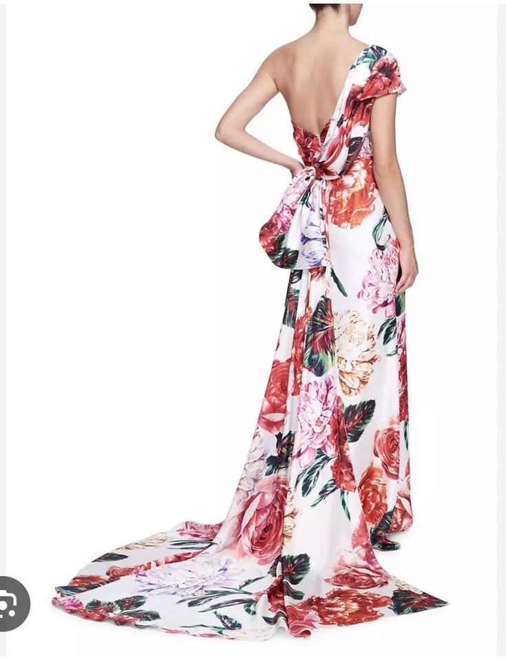 Marchesa Couture Gown Floral Silk Size 6 | eBay Marchesa Couture, Gown Floral, Silk Evening Gown, Couture Gown, Couture Gowns, Marchesa, Red Floral, Evening Gown, Evening Gowns