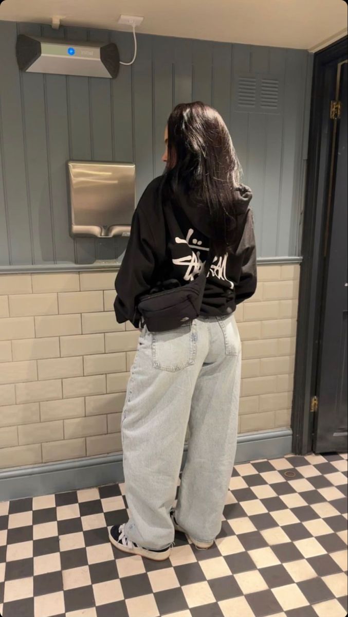 Stussy Hoodie, Looks Street Style, Causual Outfits, Streetwear Fashion Women, Basic Outfits, Outfits Casuales, Coupon Code, Everyday Outfits, Aesthetic Clothes