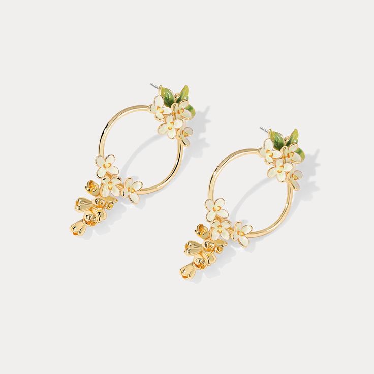 Crafted from enamel and delicately infused with the scent of Osmanthus Fragrans, these enchanting earrings evoke the beauty of luxury and elegance. Perfect for any special occasion, these exceptional earrings will bring a delightful scent and timeless sophistication to any outfit. DETAILS Plating: 18K Gold Materials: 18K Gold on Brass, Enamel, Silver Size:  2.05"*0.98"(52mm*25mm) Weight:  6.6 g/pr Hypoallergenic design Osmanthus Fragrans, Poppy Necklace, Oranges Gift, Enamel Plate, Unique Gift Wrapping, Butterfly Gifts, Gem Ring, Gold Hoop, Outfit Details