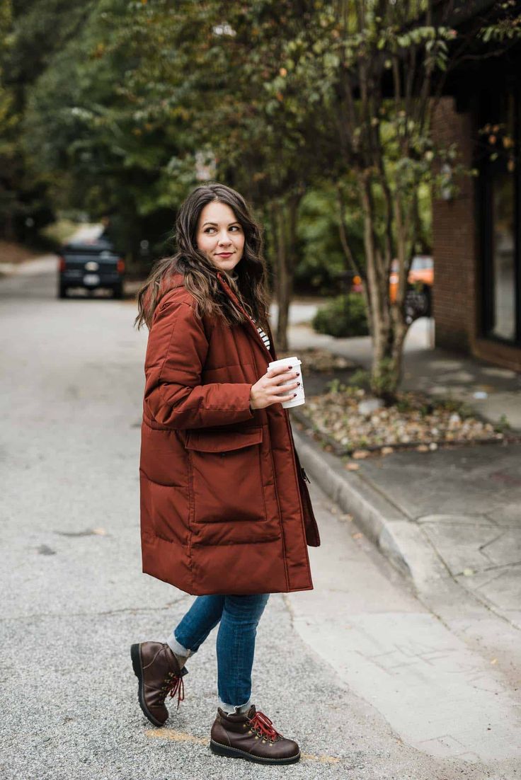 Everlane Winter Coat Collection Review | an indigo day Puffer Outfit, Waterproof Winter Coat, Essential Fashion, Winter Coat Parka, Making Changes, Parka Women, Long Puffer Coat, Winter Capsule Wardrobe, Long Winter Coats