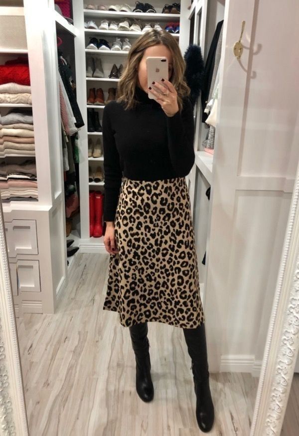 Sunday Best Outfit, Winter Fashion Outfits Dressy, Fitting Room, Chique Outfits, Look Retro, Leopard Sweater, Leopard Print Skirt, Leopard Skirt, Outfit Trends