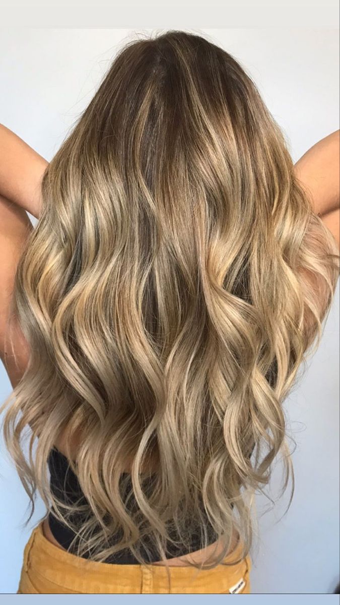 Beach Waves Long Hair, Soft Waves Hair, Casual Curls, Curled Hairstyles For Medium Hair, Loose Curls Hairstyles, Bridemaids Hairstyles, Long Hair Waves, Rotating Curling Iron, Beach Curls