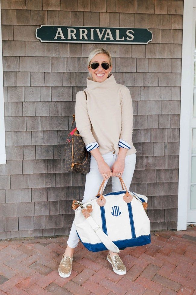 Montauk Style Fashion, Martha’s Vineyard Fashion, Nantucket Outfit Spring, Martha's Vineyard Outfit, Nantucket Summer Outfits, Martha’s Vineyard Outfits, Nantucket Fashion, Nantucket Fall, Nantucket Outfit