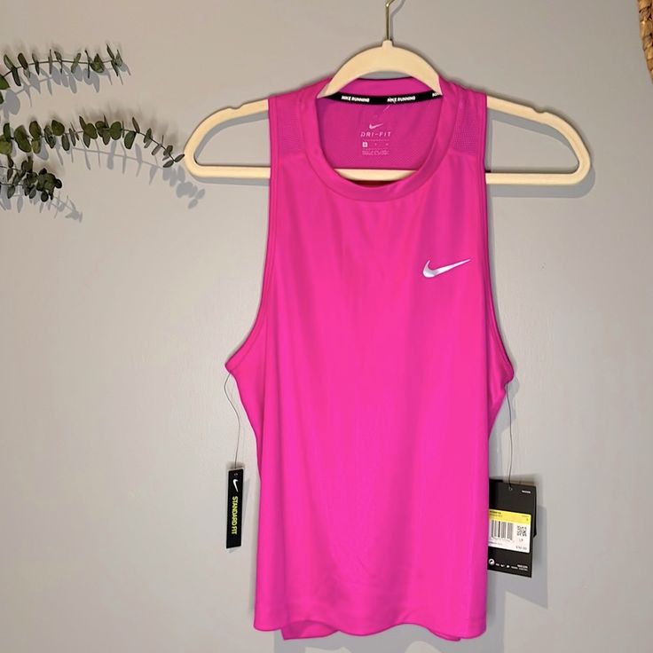 Super Cute Nike Sleeveless Shirt Dry Fabric Size S Sleeveless Gym Top For Spring, Athleisure Sleeveless Tank Top For Spring, Pink Sleeveless Workout Tank Top, Spring Athleisure Sleeveless Tank Top, Pink Sleeveless Tank Top For Workout, Sleeveless Athleisure Tank Top For Spring, Nike Sporty Sleeveless Vest, Nike Sleeveless Summer Tops, Nike Sleeveless Tops For Summer